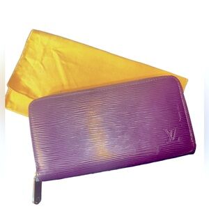 ❌SOLD Louis Vuitton Purple Epi Long Zip Wallet w/ dustbag